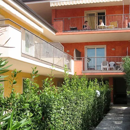 Le Camelie 136s Appartement *